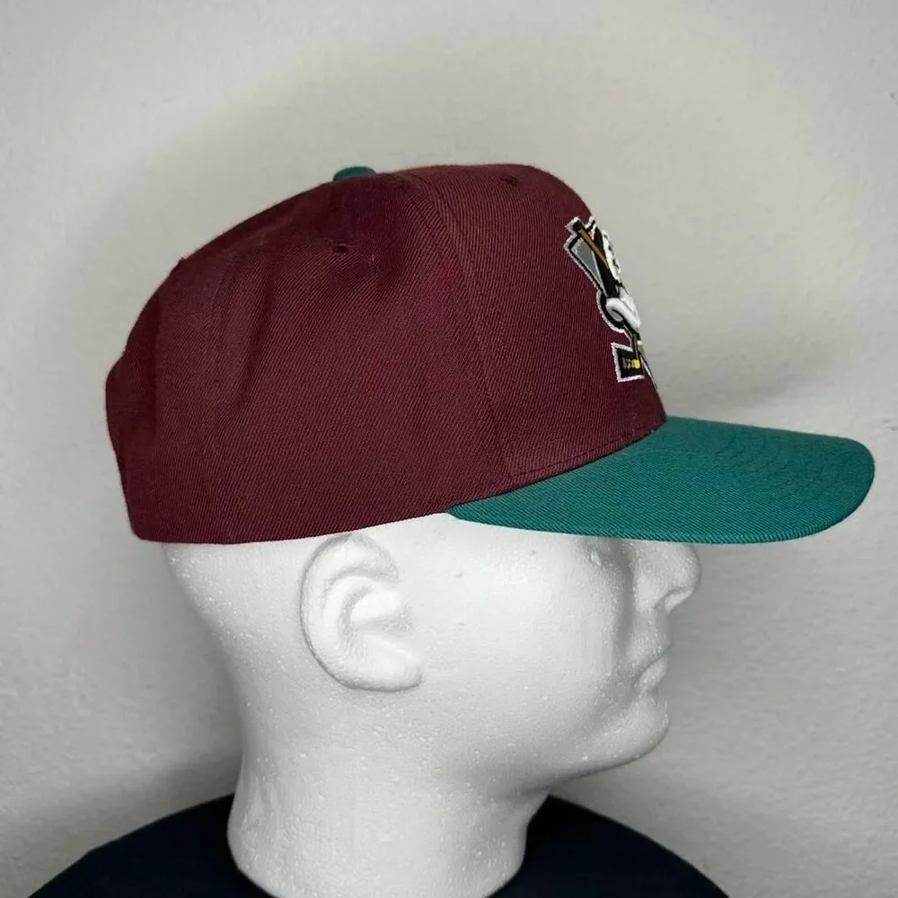 Mitchell-ness Mighty ducks Burgundy and Red Hat